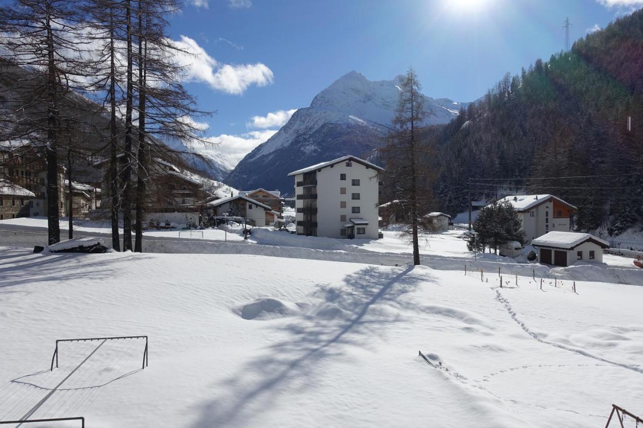 Apartment Alpenblick ซาส-กรุนด์ ภายนอก รูปภาพ